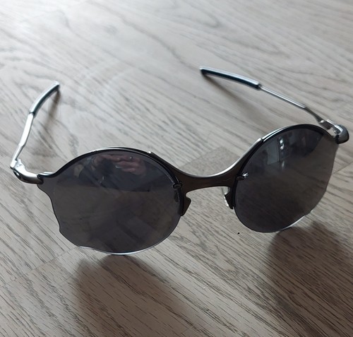 Oakley tailend tutanium black - tailend,