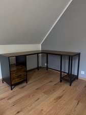 Moderner Eckschreibtisch Industrial Design | Dunkles Holz & Schwarz