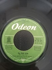 RARITÄT   DIE BEATLES SINGEN DEUTSCH-SIE  LIEBT DICH UND KOMM GIB MIR DEINE HAND