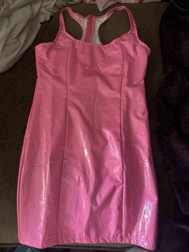 Lackkleid der größe - der,