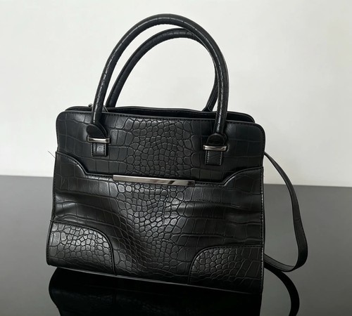 Schwarze elegante handtasche - schwarze,