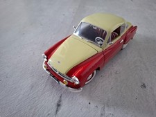 Wartburg 311 Coupe, rot / beige, 1:18, Revell