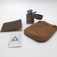 Marlboro Sturmfeuerzeug Benzin Feuerzeug | mit Hülle Messing farben Sunbar Ranch