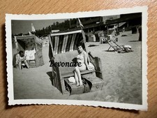 Foto schöne Frau im Bikini im