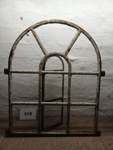 Massives altes fenster mit - altes,