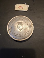 Tankdeckel mit Prägung
