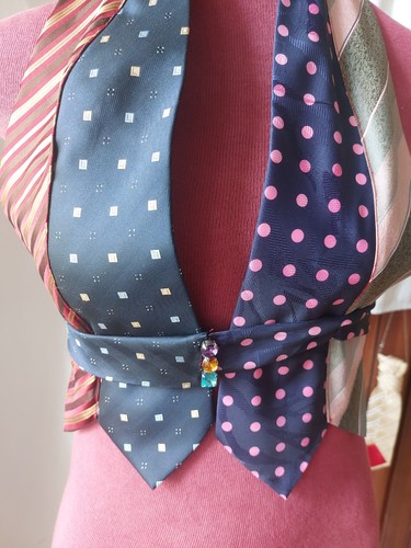 Krawatten weste neckholder - krawatten,