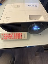 BenQ Beamer W700 mit Fernbedienung , 2 x HDMI,   3D fähig