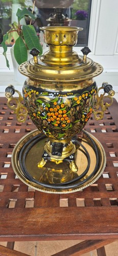 Kunstvoll verzierten samowar - verzierten,