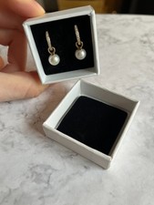 YAMOKO Creolen Gold und Perlen