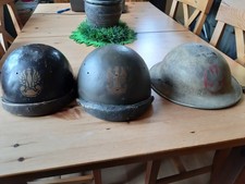 Drei polnische Stahlhelme aus