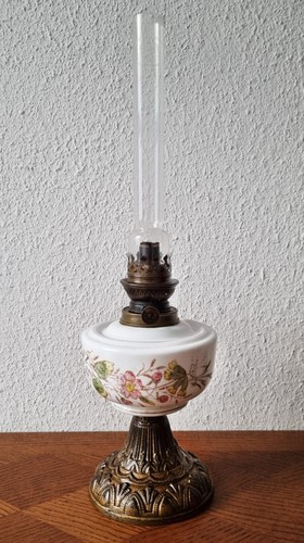 Schöne alte petroleumlampe - schöne,