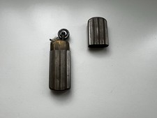 Altes Benzinfeuerzeug mit