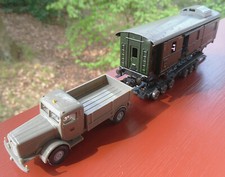 WIKING BÜSSING Post Zugmaschine Culemeyer Straßenroller + Märklin 3294 Packwagen