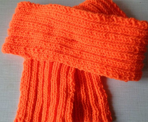 Handgestrickter schal - schal, in