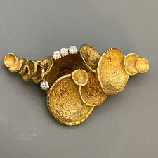 FASZINIERENDE BROSCHE AUS 750/- FROSTED GOLD 4 BRILLANTEN 0,16ct Wert EUR 4498,-