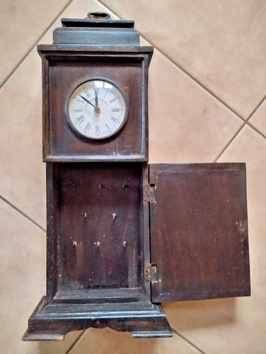 Wanduhr mit schlüsselbrett - mit,
