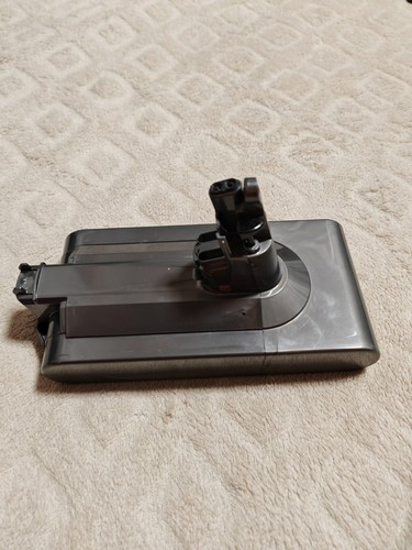 Dyson v11 original 3600mah - dyson, v11,