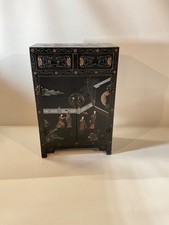 Antike asiatische Anrichte