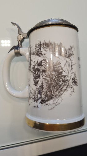 Bierkrug mit zinndeckel - mit,