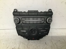 FORD FOCUS ZETEC 2015 - RADIO