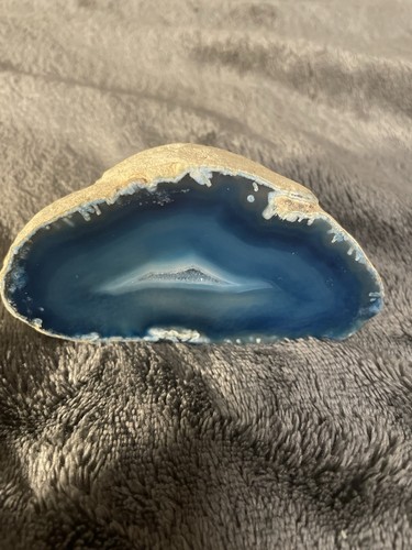 Schöne blaue achat geode - geode, /