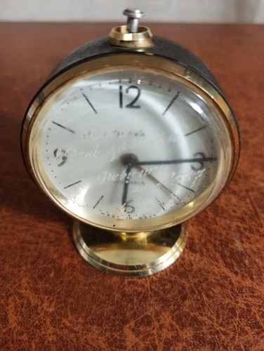 Vintage sowjetischer wecker - sowjetischer,