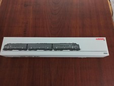 MÄRKLIN 37624 EDM F7 GENERAL MOTORS "PENNSYLVNIA RAILOAD" DIESELLOKS+OVP+WIE NEU