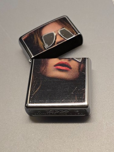 Zippo cool woman - cool, sunglasses