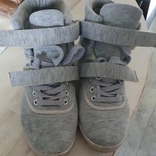 knöchelhohe Schuhe  Gr. 37 *