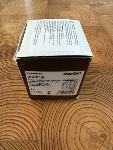 Merten 233819