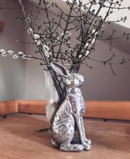 Osterhase silber Hase sitzend