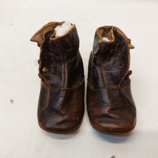 x-94466	Altes Paar Leder