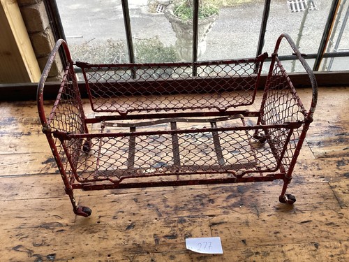 Puppenbett eisen antik - eisen,
