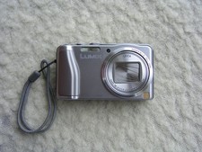 Panasonic Lumix DMC-TZ31  14,1 MP Digitalkamera in Silber!