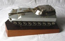 DDR NVA Ehrengeschenk Panzer