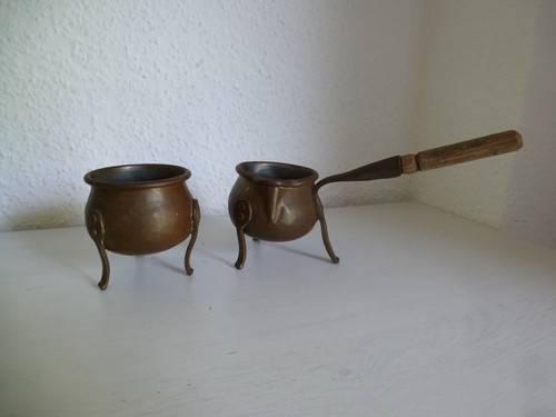 Antiker dreibein schmelztiegel - dreibein,