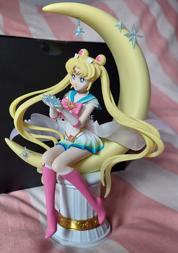 Super sailor moon - super, figuart