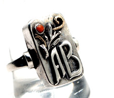 ANTIK JUGENDSTIL-SIEGELRING MIT KORALLE; 800erSILBER; GRÖSSE 63,KOPF 2,1x1,2cm,