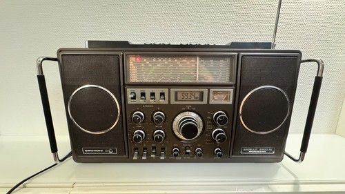 Grundig Satellit 2400 Stere