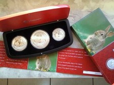 Lunar 2 Hase 3 Coin Set