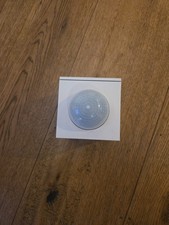 Gira 2442/01 Bewegungsmelder, Cube 120, reinweiß glänzend