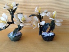 2 Glücksbaum Bäumchen Bonsai Edelstein Schmuckstein Jade u.a. China Handarbeit.