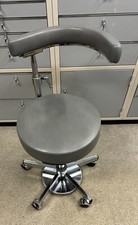 Emda Dental Arbeitsessel Behandlerstuhl Hocker gebraucht  / Grau