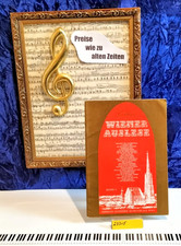 "Goldene Wiener Auslese"  Band 4,  für Klavier/Akk. mit Text bzw. Gesangstimme