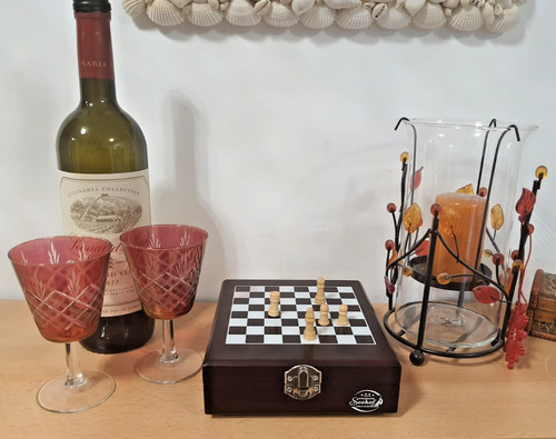 Edles weinset mit schachspiel - edles,