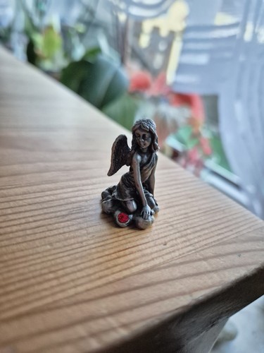 Kleine engelfigur aus zinn - kleine,
