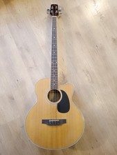 Halbakustik Bass Kirkland +