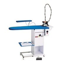 Professioneller Bügeltisch