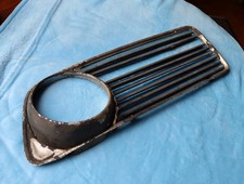 BMW 02-Serie 2002 Grill defekt für Bastler rechts Frontgrill Oldtimer Ziergitter